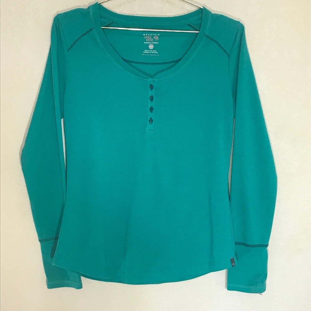 Mountain Hardwear Waffle Button V Neck Henley Med